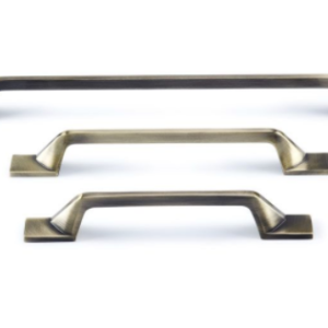 TRAFFORD HANDLE 160MM